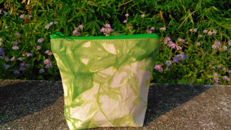 6寸 白色底 深绿色拉链 简约典雅风格 绿色系手染 化妆/杂物/个人用品包 - 化妆包/杂物包 - 棉．麻 绿色