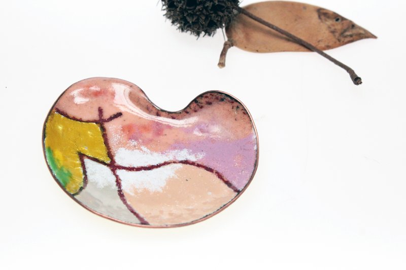 WALKING in SPRING "散步的春天"珐琅小碟(豌豆盘) - 浅碟/小碟子 - 其他金属 粉红色