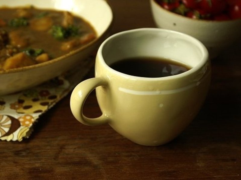 日本IZAWA  ebauche淡彩画 圆圆大肚大耳杯 卡其 - 咖啡杯/马克杯 - 其他材质 卡其色