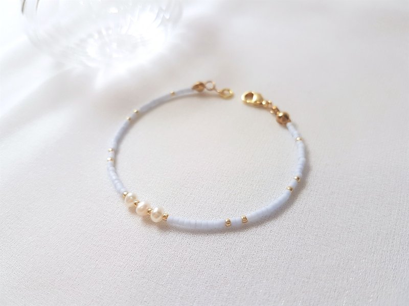 春暖花开 · 珍珠 雾面 浅粉蓝 串珠 细手环 - 手链/手环 - 珍珠 蓝色
