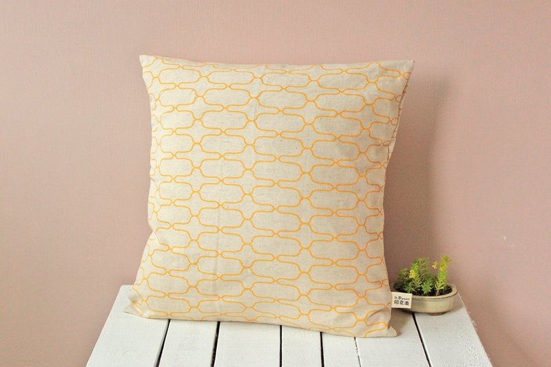 抱枕-铁花窗2号/阳光黄色 - 枕头/抱枕 - 其他材质 黄色