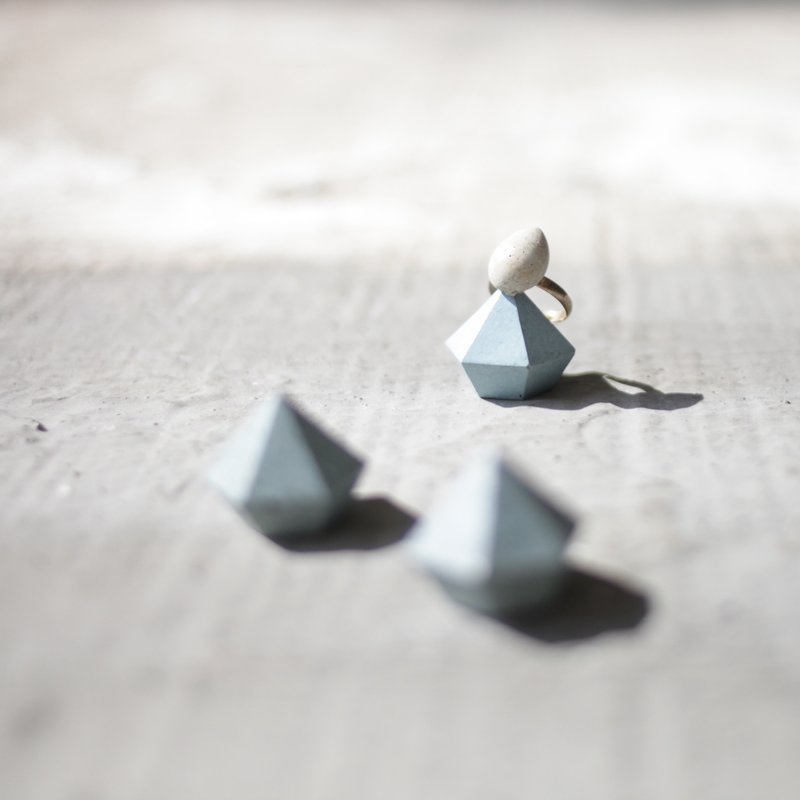 泪滴水泥戒指 - 戒指 - 其他材质 灰色