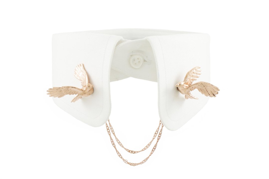 Cockatoo Collar Clip - pink gold - 胸针 - 其他金属 粉红色