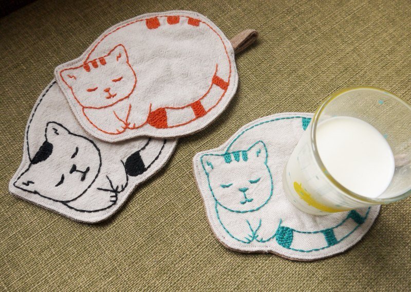 慵懒猫猫杯垫 - 杯垫 - 其他材质 
