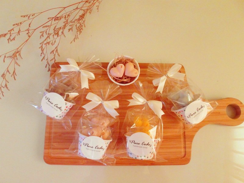 纯净条码-爱心泡泡洗手皂10组 (婚礼小物、订制企业赠礼、送客礼、二次进场、圣诞礼物、旅行皂、手工皂) - 洗手用品 - 植物．花 多色