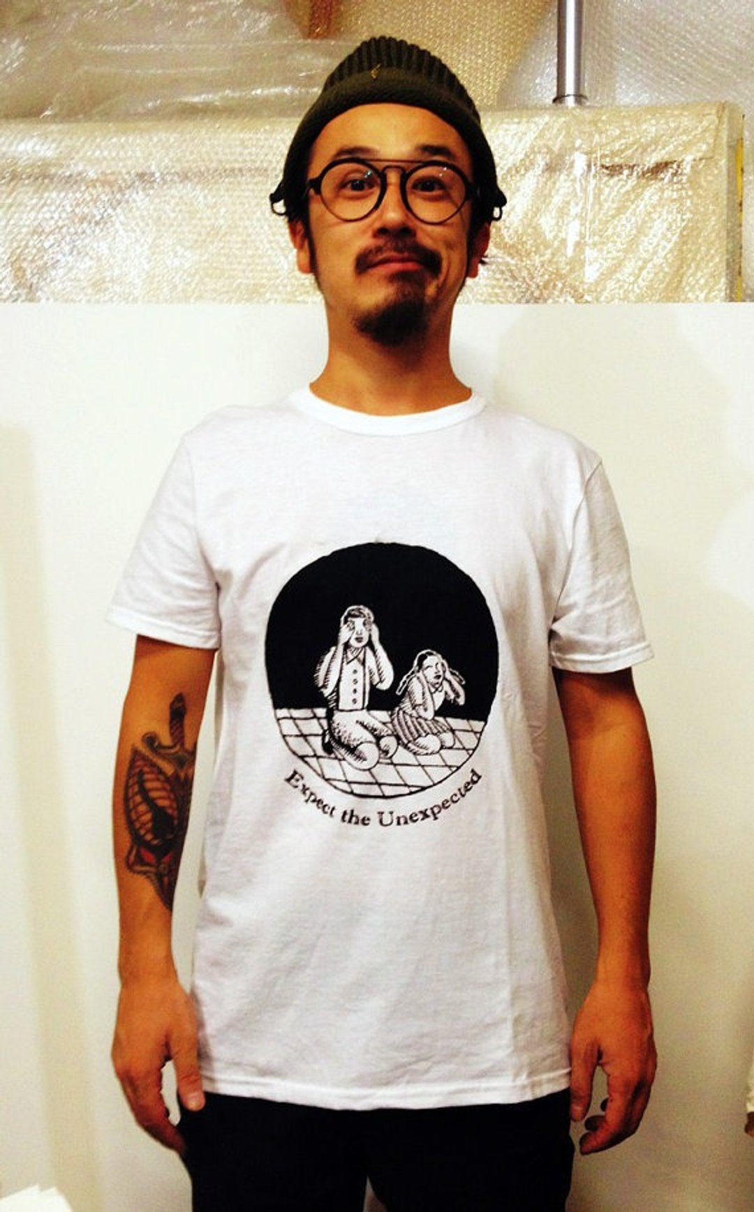 鬼遮眼T-shirt - 中性连帽卫衣/T 恤 - 棉 白色