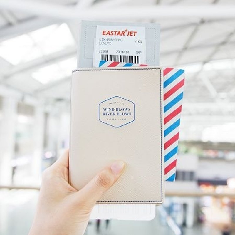 Dessin x Iconic-美好旅程护照套Ver.2-香草白,ICO81838 - 护照夹/护照套 - 塑料 白色