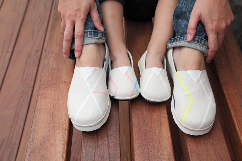 【Whypichi坏脾气手工鞋】斜角 大人鞋 /【Whypichiー手作り靴】大人用 - 女款休闲鞋 - 其他材质 卡其色