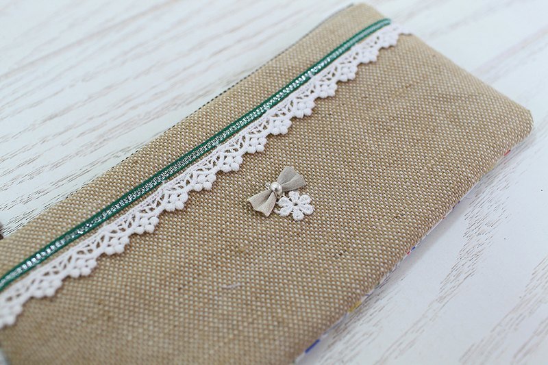 AL handmade 麻布蕾丝装饰笔袋 - 铅笔盒/笔袋 - 其他材质 卡其色