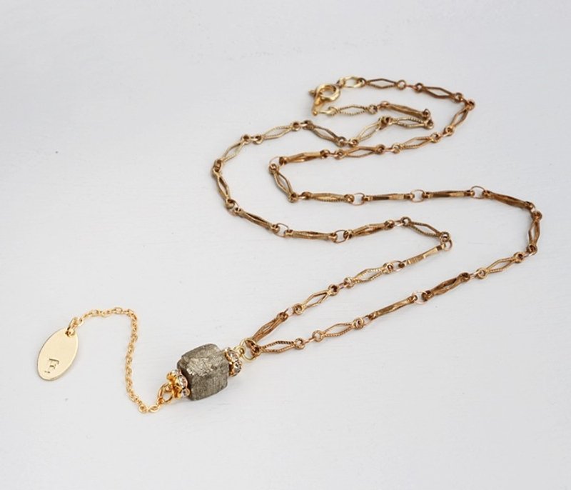 【复古情怀】黄铁矿原石项链 吊坠定制手敲字母 天然石手创 极简几何 个性 情人节 生日礼物 纪念日 宴会 party 交换礼物 圣诞节 - 其他 - 宝石 