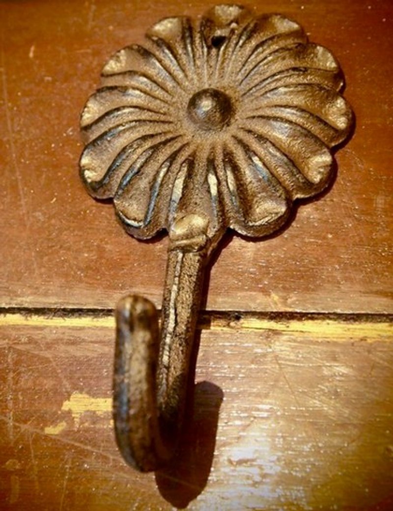 铸铁室内挂钩花型（杂货店面室内） - 摆饰 - 其他材质 咖啡色