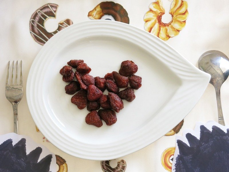 幸福果铺-幸福大湖草莓干幸福包 - 水果干 - 纸 红色