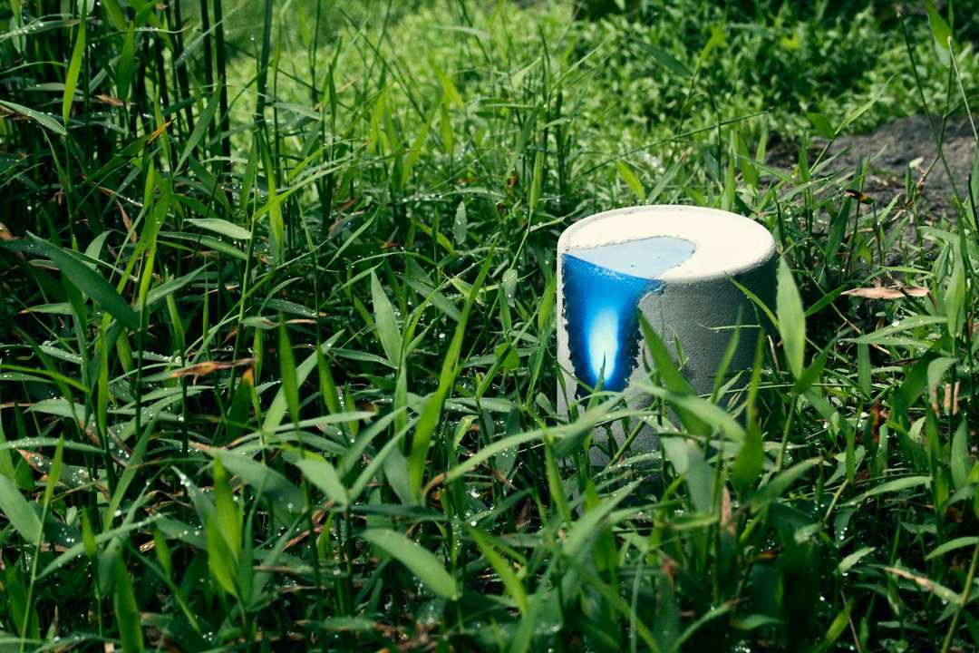 手工水泥灯具-Damp Blue Lagoon-自然系列 蓝湖 - 灯具/灯饰 - 水泥 灰色