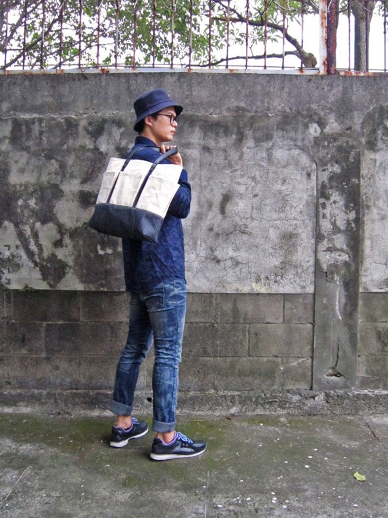 DENIM-手做皮革丹宁牛仔帆布多口袋手提/托特/笔电包 - 手提包/手提袋 - 棉．麻 蓝色