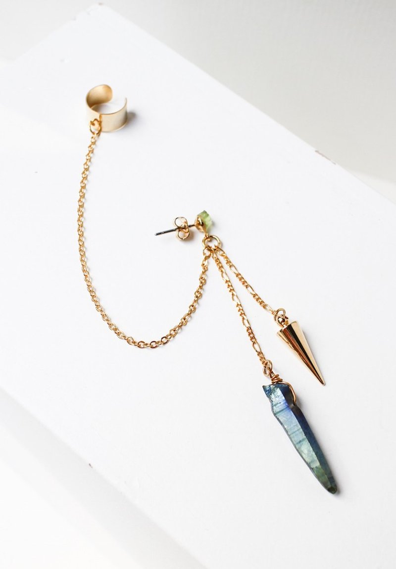 Aura 波希米亚彩虹钛晶铆钉耳骨夹耳环组 (单边) | 天然石.矿石.原矿.限量手工.生日礼物.情人节礼物 - 耳环/耳夹 - 宝石 多色