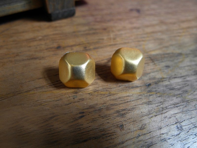 复时品【早期手工耳环：点石成金】 - 耳环/耳夹 - 其他材质 卡其色
