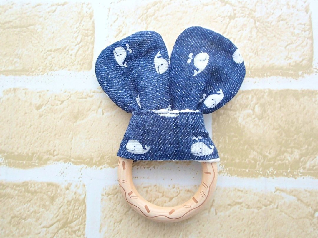 Wooden Teething Ring, Engraving Cookie, Japanese Double Gauze, Navy Whale - 玩具/玩偶 - 木头 