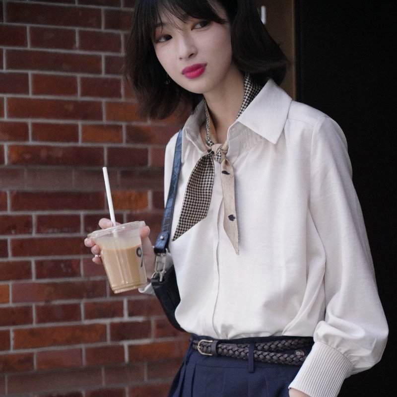 灰色宽松褶皱衬衫|衬衫|夏秋款|涤纶|Sora-541 - 女装衬衫 - 其他人造纤维 灰色