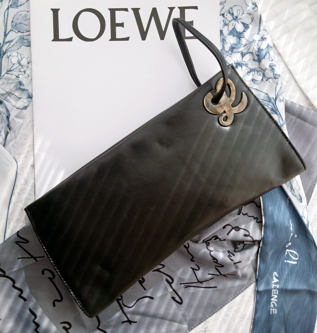 中古包 Loewe 软羊皮化妆包收纳包长夹 腋下包手提包手拿包手提袋 - 手提包/手提袋 - 真皮 黑色