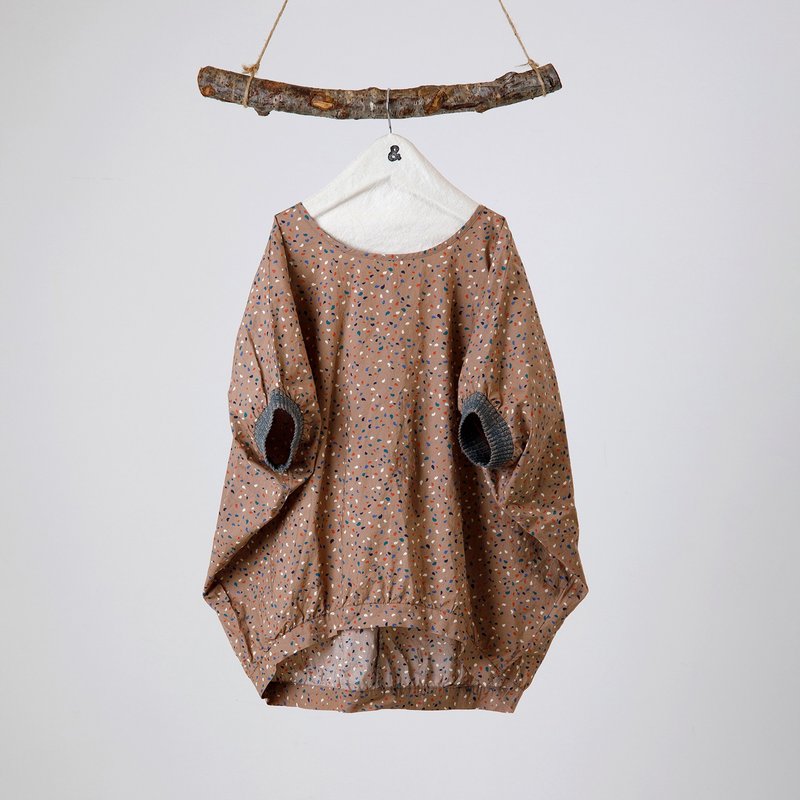 彩色水滴点点飞鼠袖上衣 - 女装上衣 - 棉．麻 咖啡色