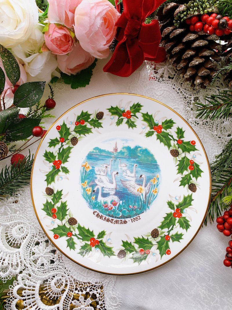英国骨瓷 Royal Grafton 1982年 手绘限量圣诞节系列商品库存品 - 盘子/餐盘/盘架 - 瓷 