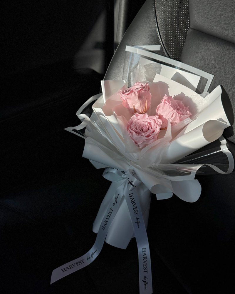 情人节永生玫瑰花束 附提袋 - 干燥花/捧花 - 植物．花 粉红色