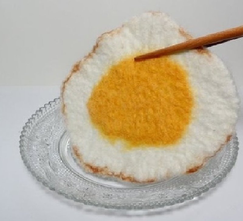 新鲜研选   超营养【微焦的土鸡荷包蛋】羊毛毡。造型杯垫 - 杯垫 - 羊毛 白色