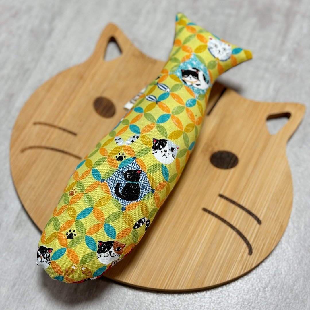 猫草鱼玩具 内有铛铛声 新鲜制造 - 玩具 - 棉 多色