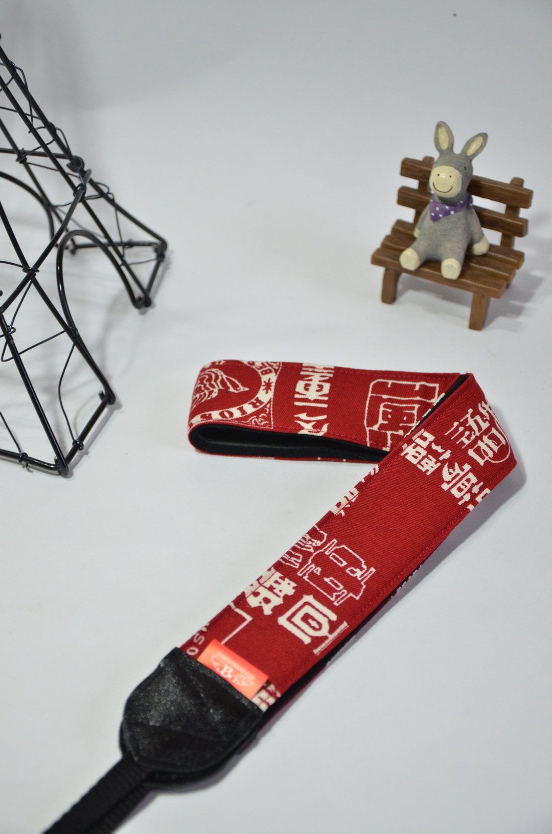 旧商店(红) 减压背带 相机背带 乌克丽丽  Camera Strap - 相机背带/脚架 - 棉 
