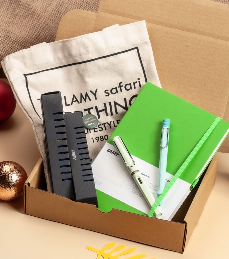 【原价3250】 限量 钢笔笔记本大礼包  (钢笔+原子笔) SAFARI - 钢笔 - 塑料 多色