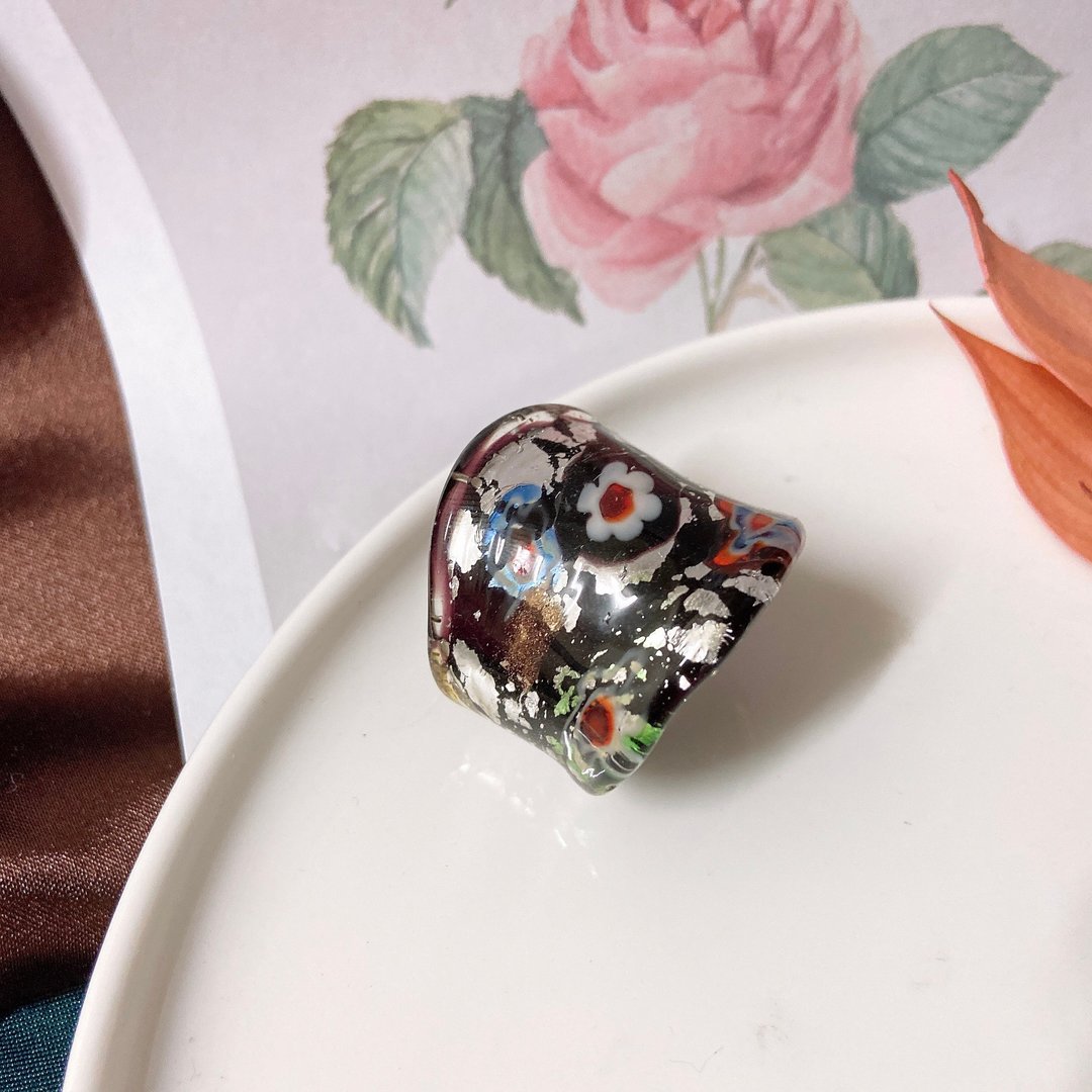 【西洋古董饰品】琉璃工艺 花朵珐琅拉花花纹 手工 宽版 戒指 - 戒指 - 树脂 多色