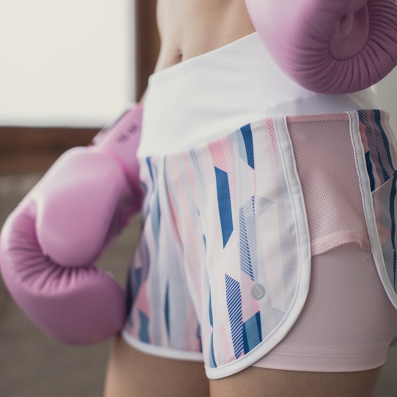 Side Net 多层次短裤-彩色缤纷 - 女装长裤 - 聚酯纤维 多色