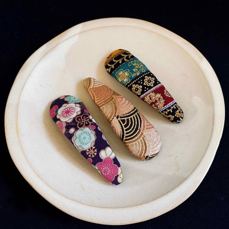 :  古典烫金三件 : 花布发夹 BB夹 包布手工发饰 预购礼物套组丨 - 发饰 - 棉．麻 多色