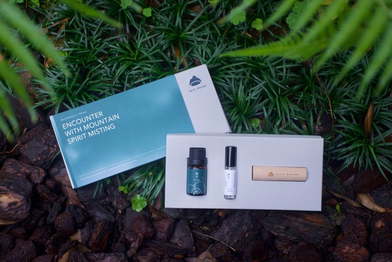 10ml精油礼盒10ml精油+滚珠+闻香棒赠帆布袋 - 香薰/精油/线香 - 精油 