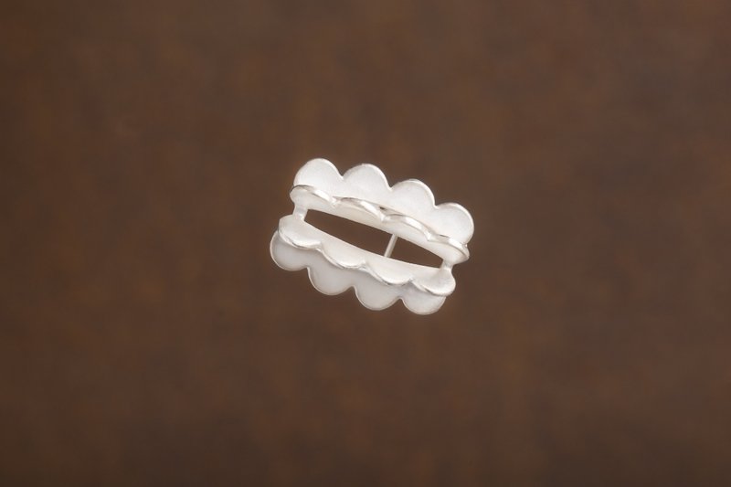 Upset / Upturn 胡子小姐 转 纯银枣形耳针 Nut Silver Earstud - 耳环/耳夹 - 纯银 银色