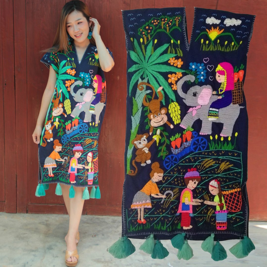 Custom Order | No.STA0107 Thick and soft cotton dress, Karen style, 100% hand Embroidery thread, elephant countryside pattern. - 洋装/连衣裙 - 绣线 黑色