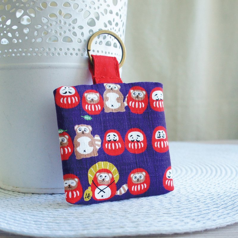 Lovely【狸猫福神平安符袋、紫】护身符、签诗袋、钱水袋、耳机袋 - 平安符/符袋 - 棉．麻 紫色