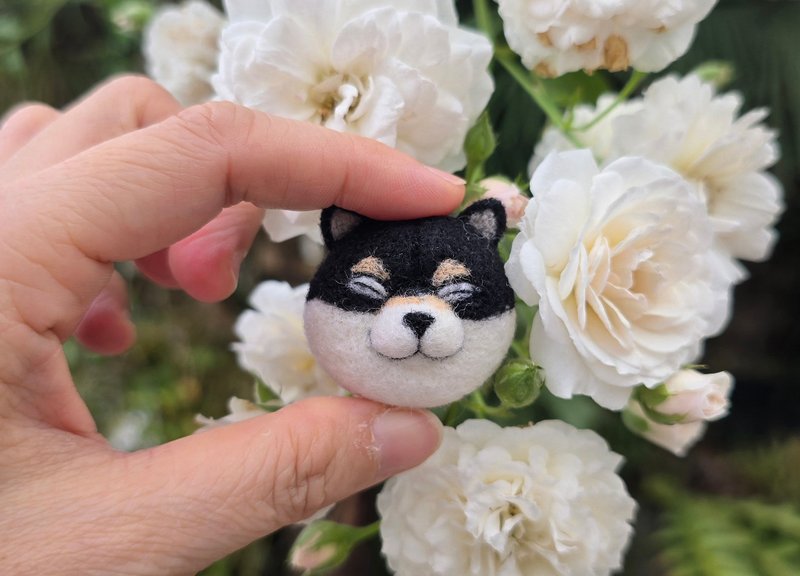 羊毛毡睡觉小柴别针现货限量黑柴款 - 徽章/别针 - 羊毛 黑色