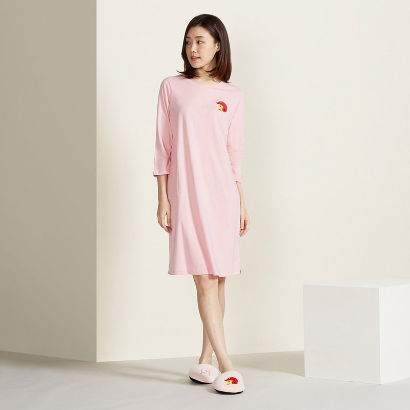 LINE FRIENDS | 莎莉棒球绣花七分袖洋装 - 女装上衣 - 棉．麻 粉红色