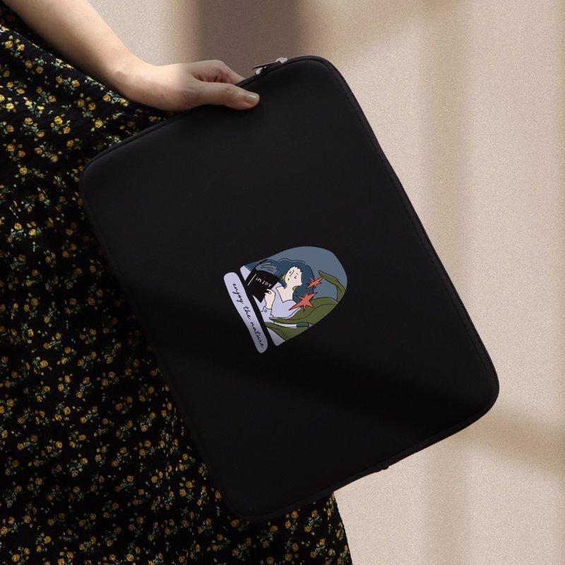 拥抱自然 MacBook Air / MacBook Pro / 11,13,15寸,apple笔电包 - 电脑包 - 橡胶 黑色