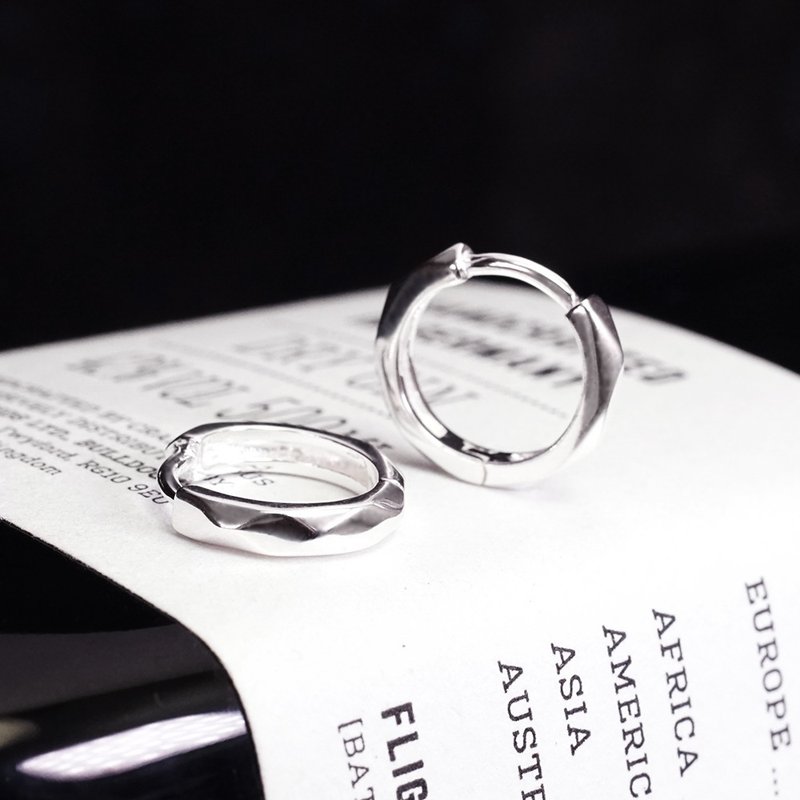 925纯银耳环 棱线 易扣式 13mm 圈式 女生耳环 男生耳环 - 耳环/耳夹 - 纯银 银色