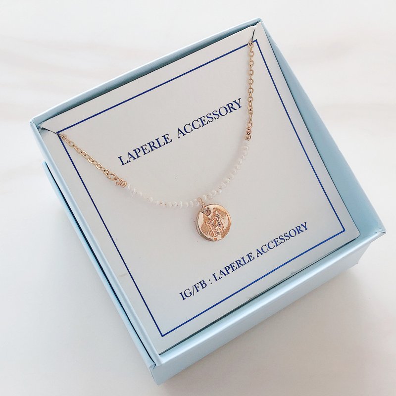 迷你珍珠 英文字母 A至Z 姐妹礼物 闺密 生日 婚礼小物 - 项链 - 其他金属 白色