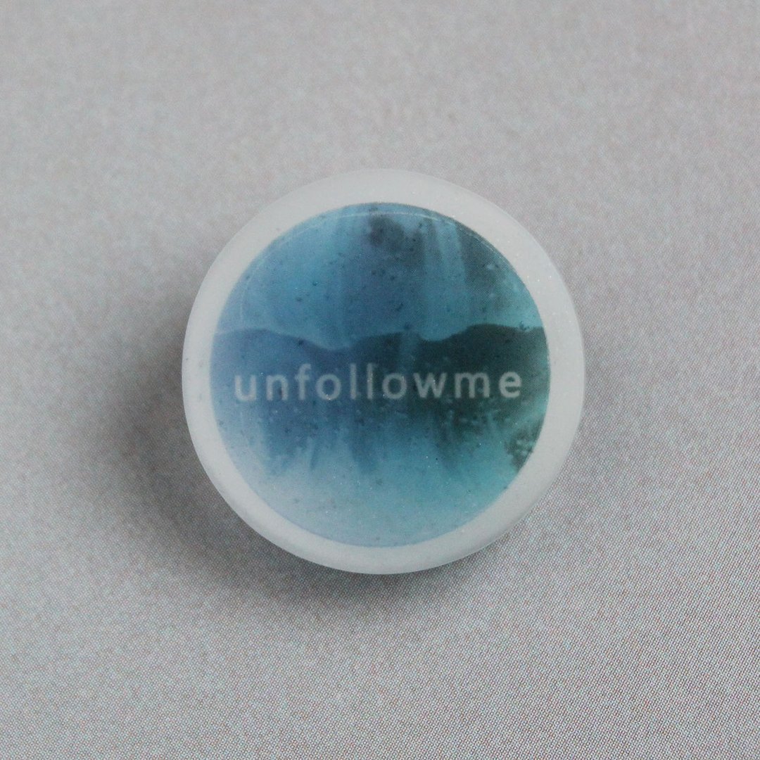 透明别针 / unfollowme / 海蓝 - 胸针 - 塑料 蓝色