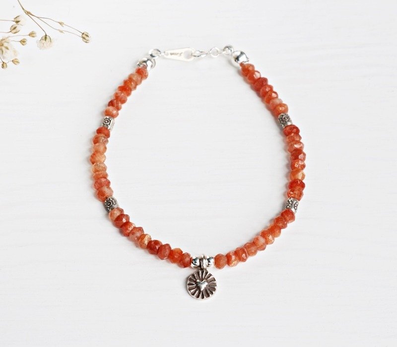 <挚爱>太阳石 925纯银手链 7月诞生石 Sunstone silver bracelet 轻珠宝 母亲节 情人节 生日礼物 纪念日 宴会 party 交换礼物 圣诞节 - 手链/手环 - 宝石 