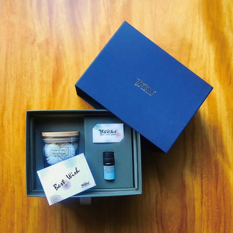 桧木精油扩香花礼盒(耶诞节限定特价) - 香薰/精油/线香 - 纸 白色