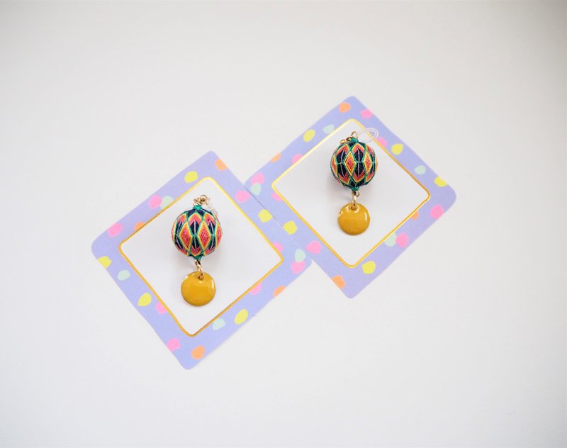 tachibanaya 日本手鞠耳环 气球 传统工艺品 手鞠球 气球 刺绣耳环 - 耳环/耳夹 - 绣线 多色