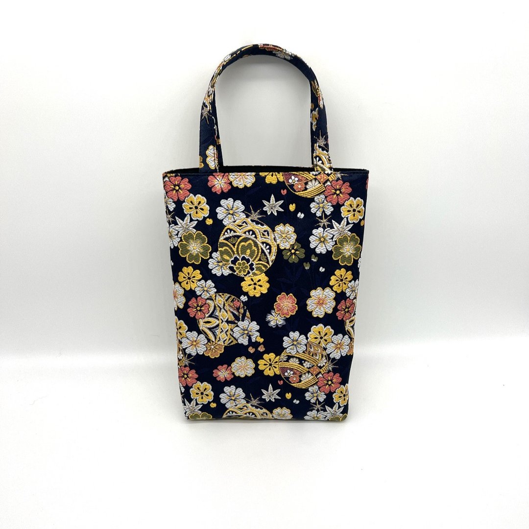 Japanese pattern handbag made from Nishijin-ori and brocade fabric - 手提包/手提袋 - 聚酯纤维 多色