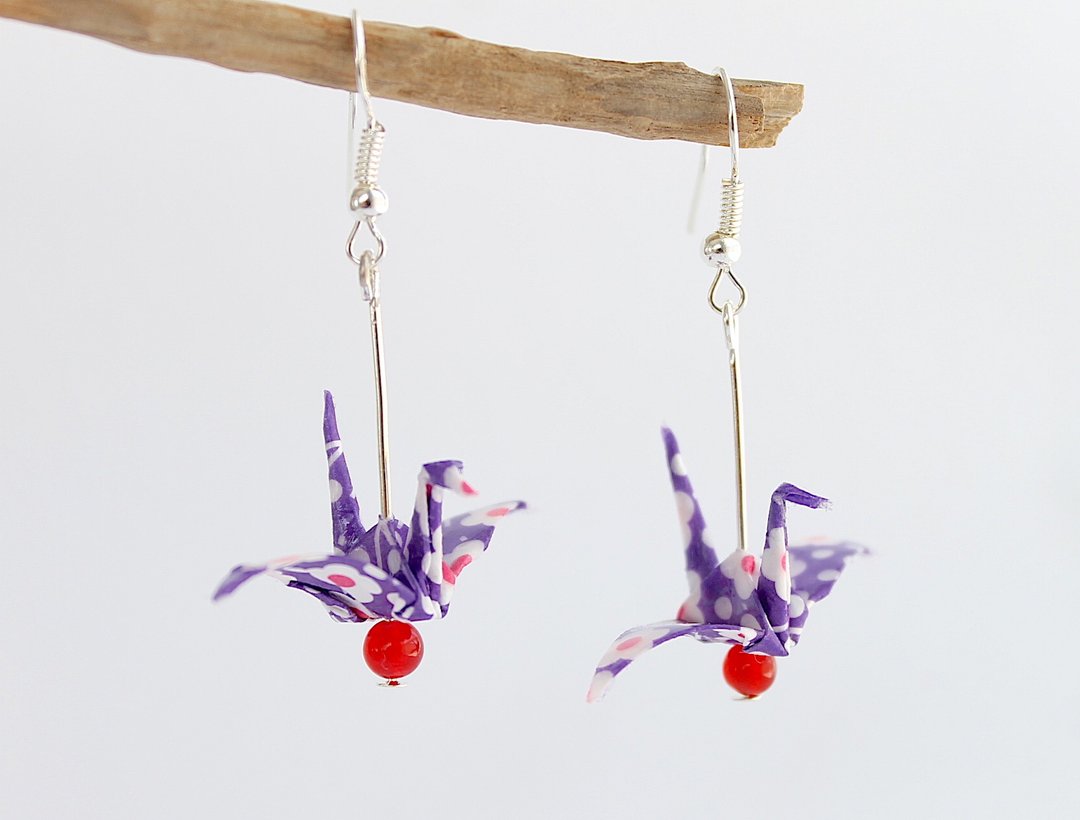 Origami Crane Earrings  -  Purple with Withe floral - 耳环/耳夹 - 纸 紫色