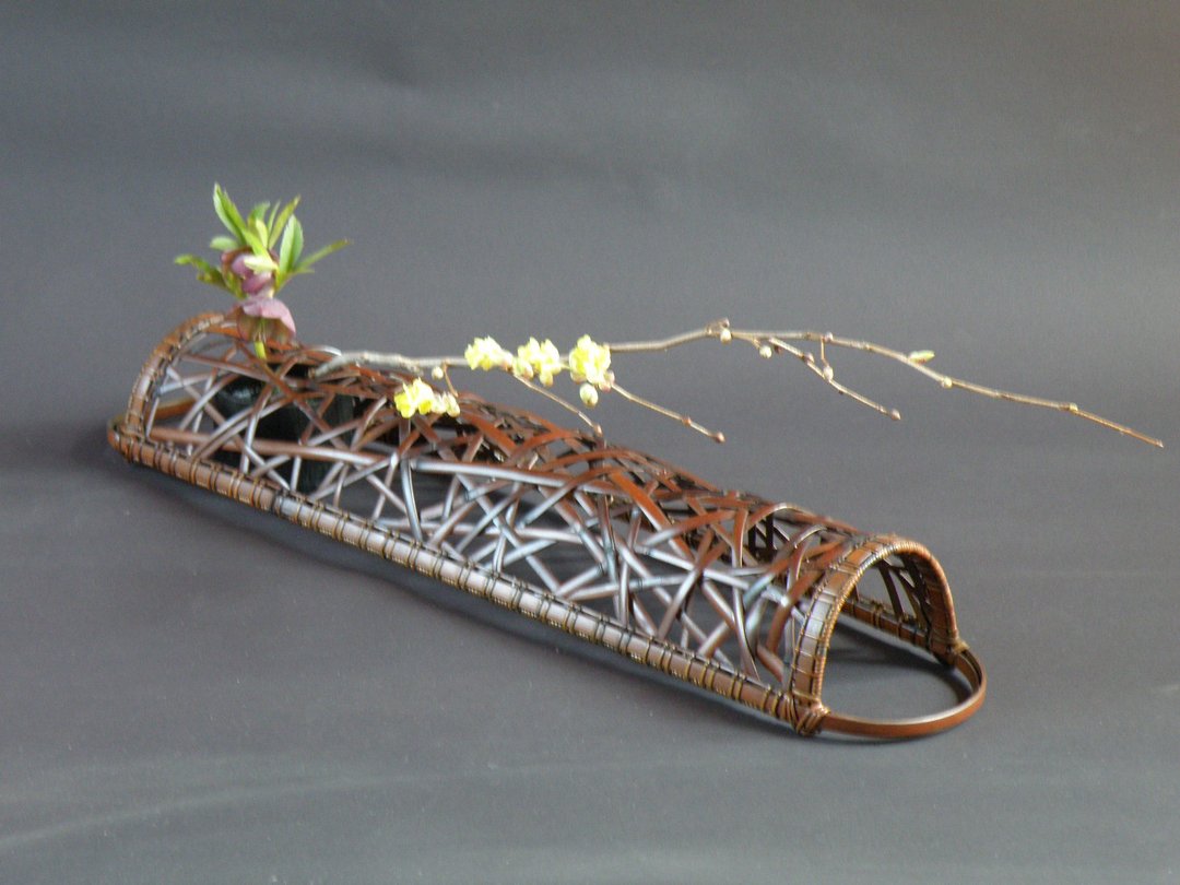 Bamboo root bent bamboo soot bamboo object flower basket - 花瓶/陶器 - 竹 咖啡色
