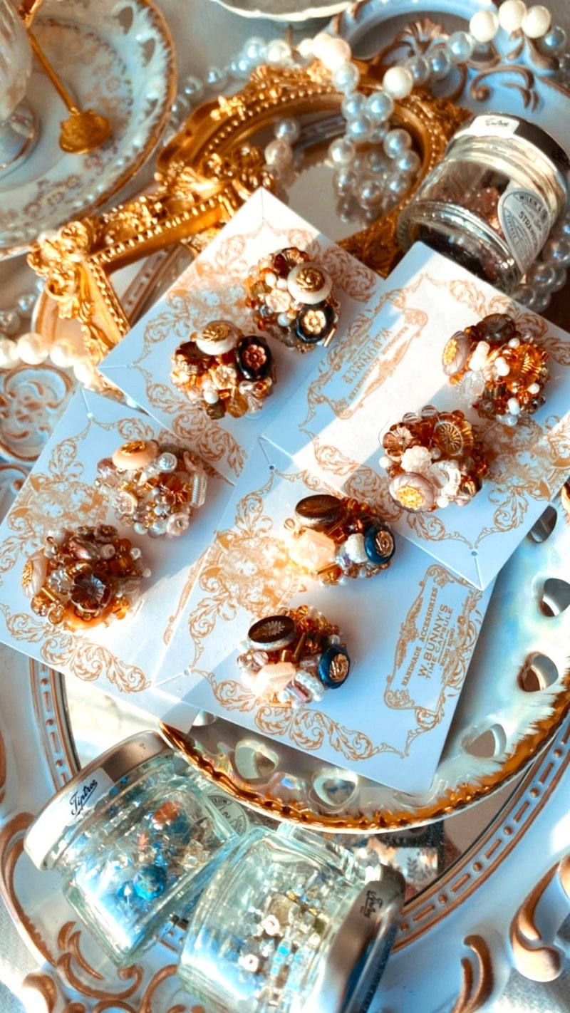 香港原创设计手作耳环 手工古董珠重工耳夹 情人节闺蜜礼物首选 - 耳环/耳夹 - 其他材质 金色